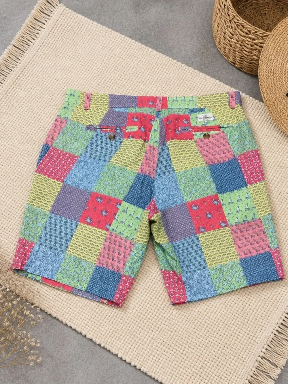 Vineyard Vines comfortable men
